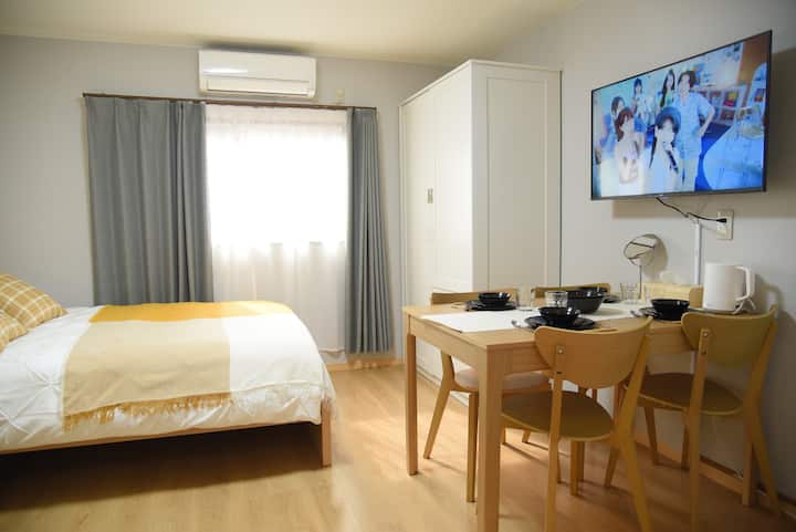 西成区太子　1階リビング