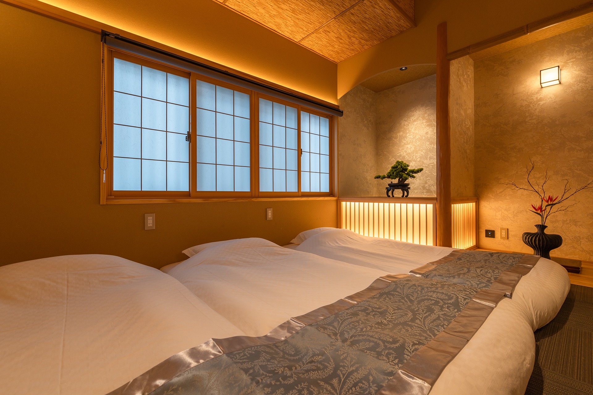 東山区五軒町　中古戸建　寝室