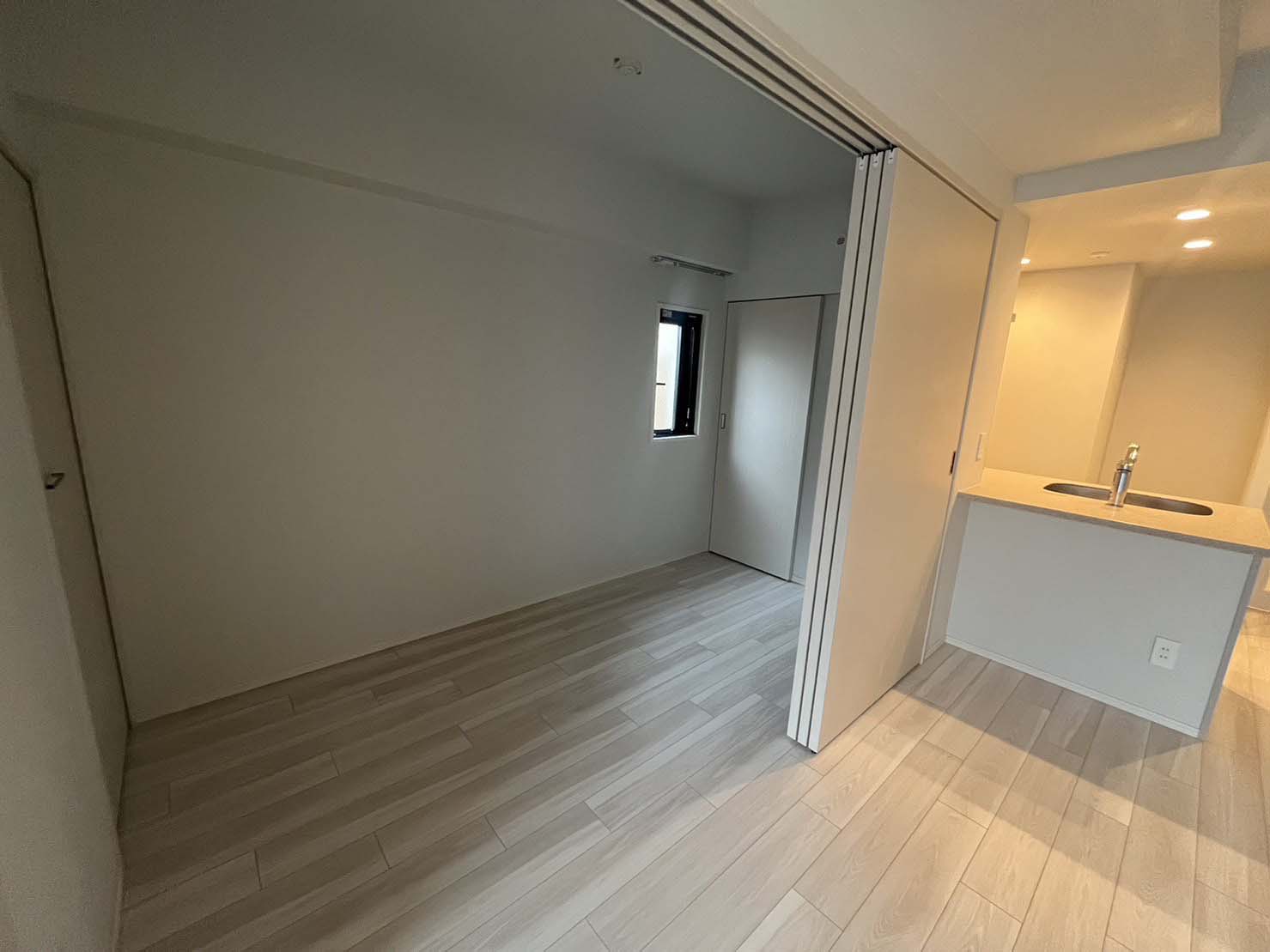 ラ・アトレレジデンス京都　洋室