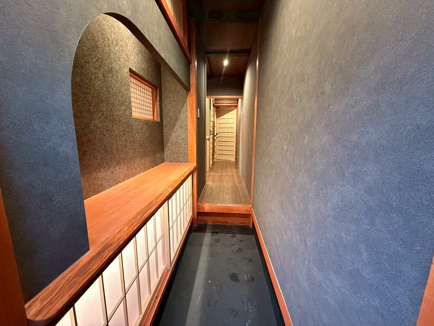 大阪市福島区野田5丁目　玄関