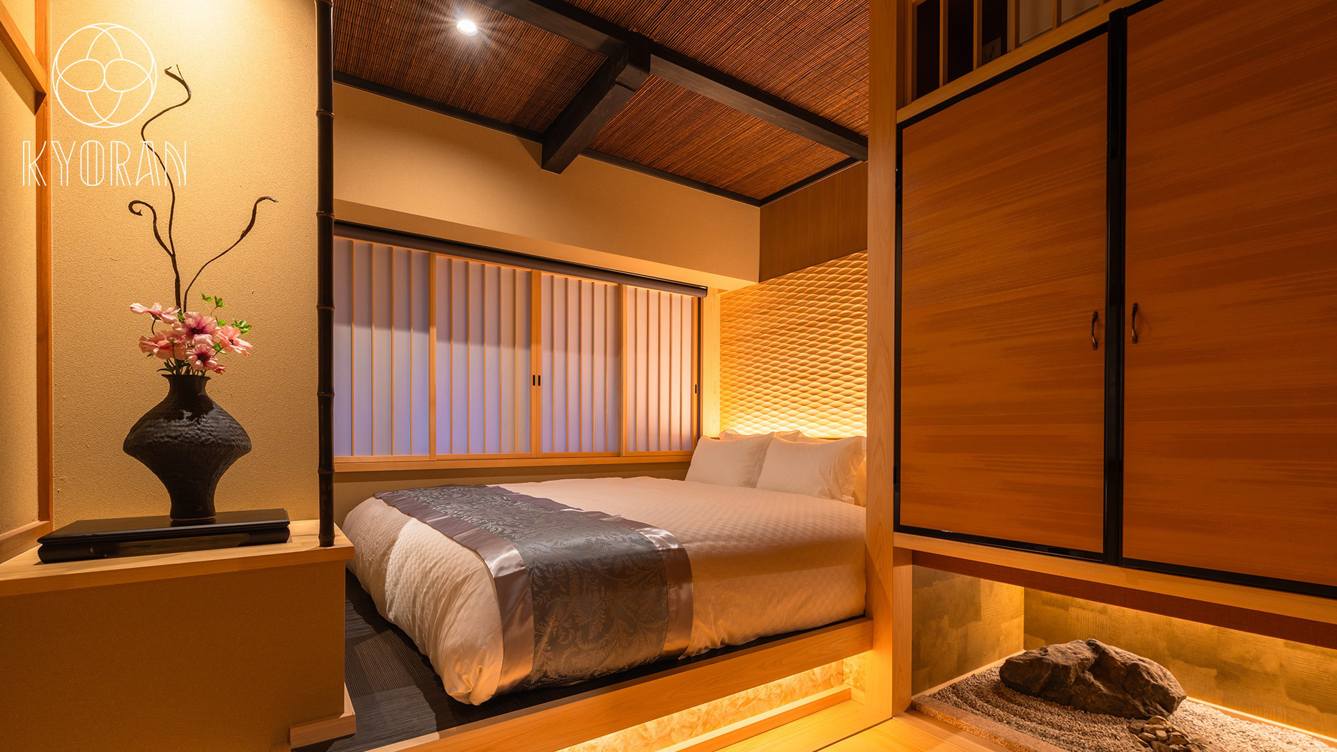 東山区本瓦町　寝室