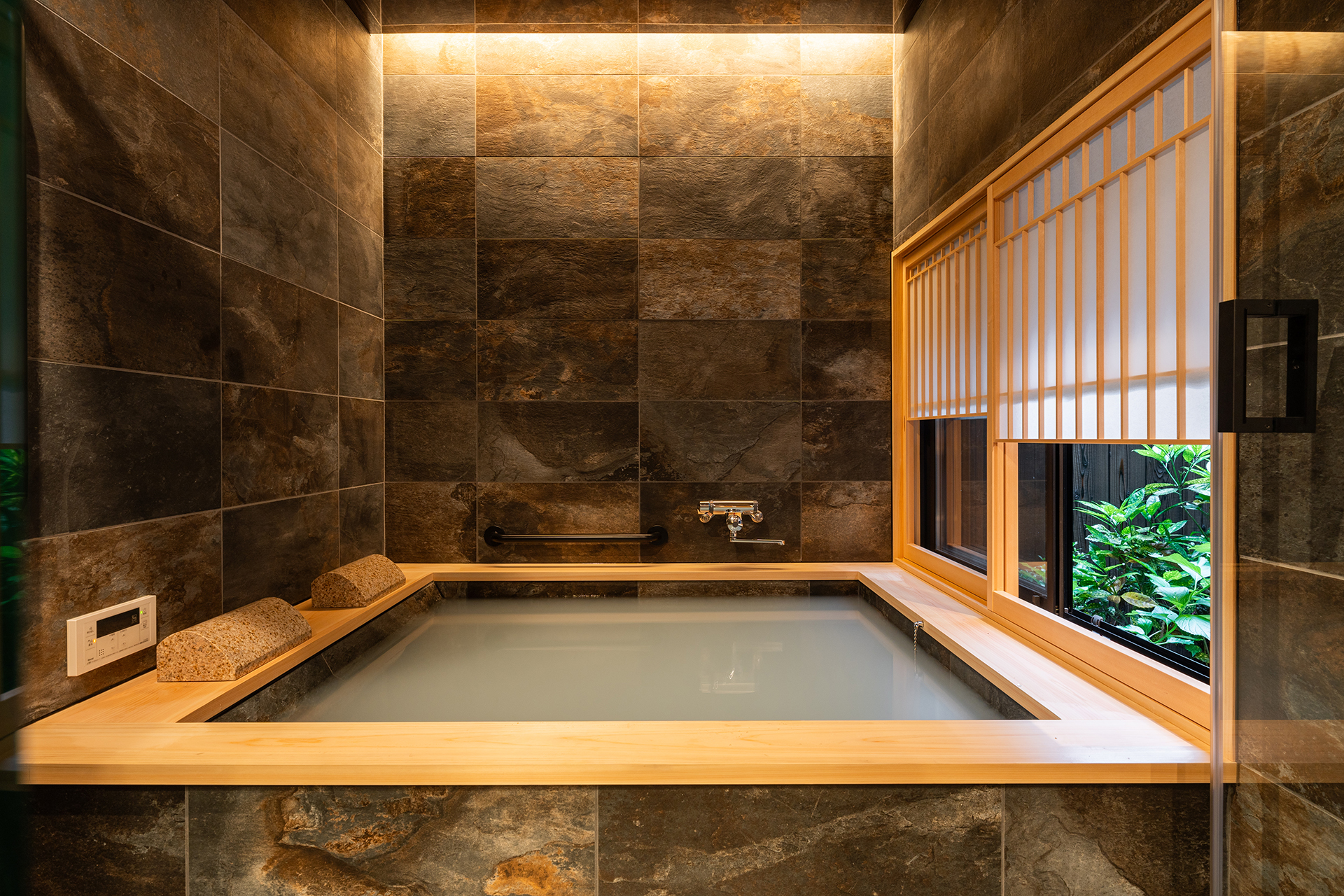 下京区麓町